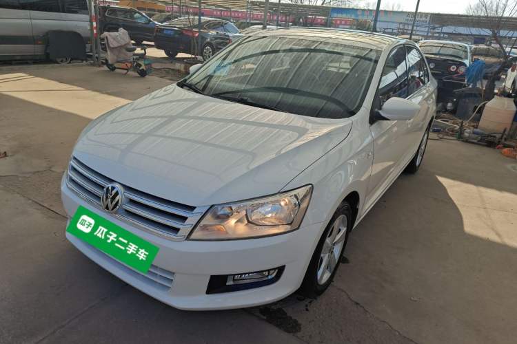 Used Volkswagen Santana 2015 1.6L Manual Comfort Edition