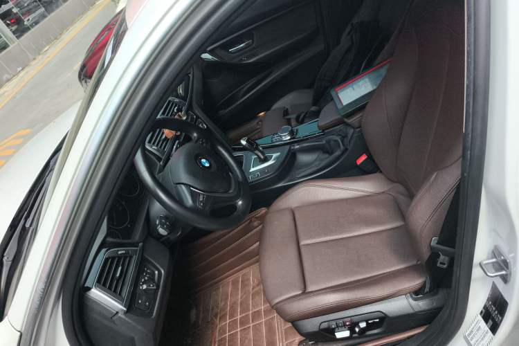 Used BMW 3 Series 2019 320Li Fashion Model
