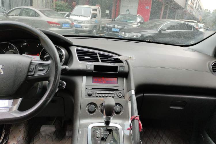 Used Peugeot 3008 2016 2.0L Automatic Classic Edition