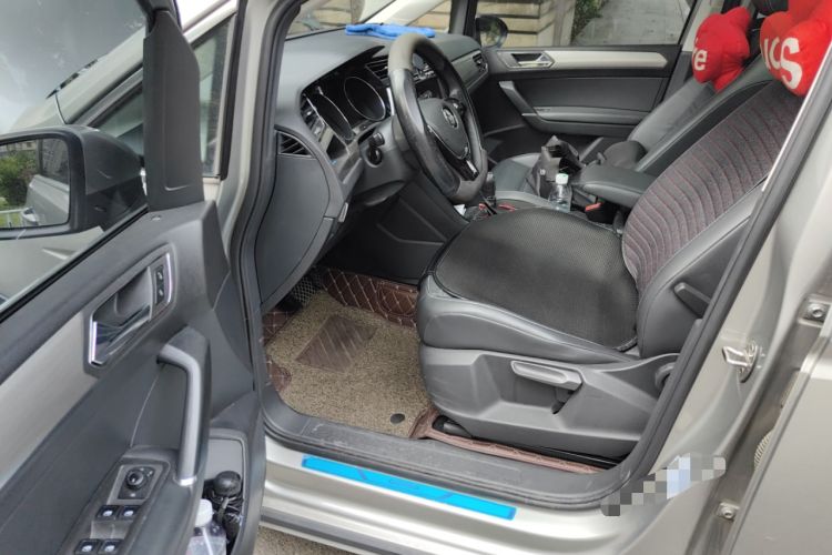 Used Volkswagen Touran 2018 Volkswagen Touran L 280TSI DSG Boundary Edition 7 Seats China VI Standard
