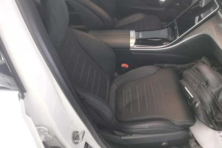 Used Mercedes-Benz C-Class 2023 Second Facelift C 260 L Sport Edition