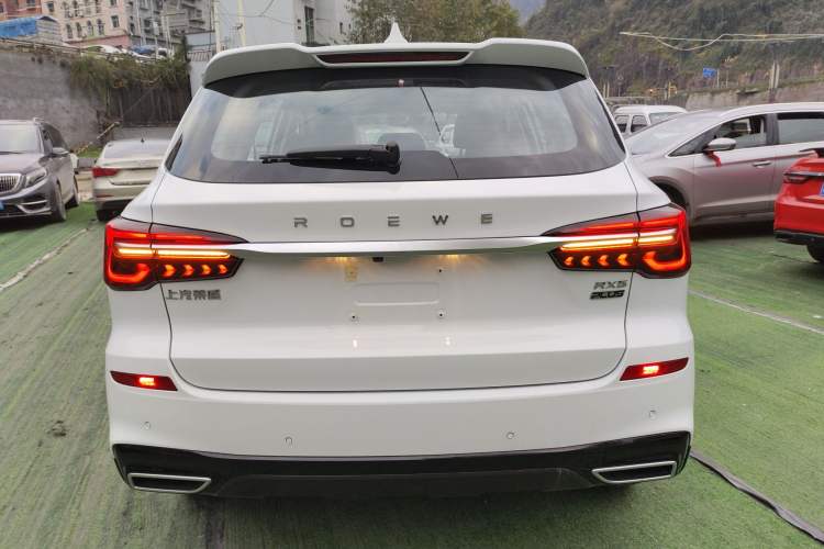 Used Roewe RX5 2023 PLUS 330TGI Automatic Trendsetting Smart Edition
