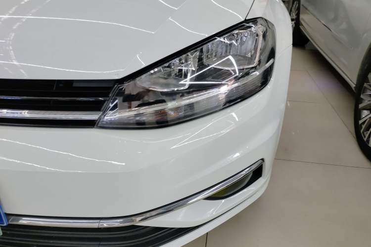 Used Volkswagen Golf 2018 230TSI Automatic Comfort Model
