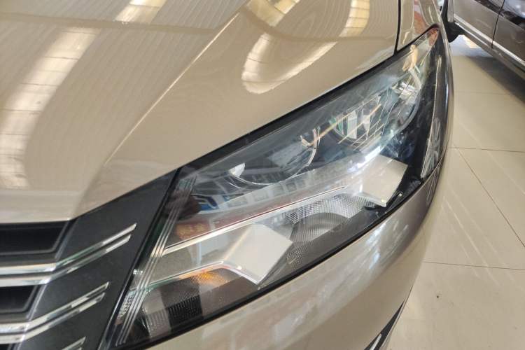 Used Volkswagen Passat 2014 1.8TSI DSG Prestige Edition
