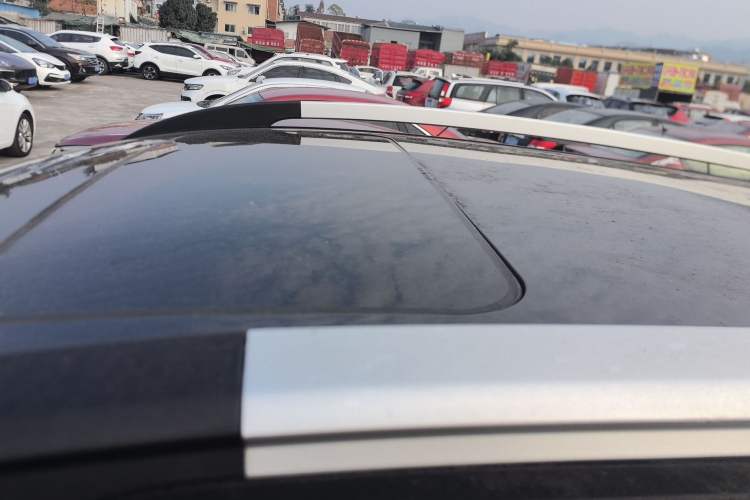 Used Baojun 560 2015 1.8L Manual Luxury Model
