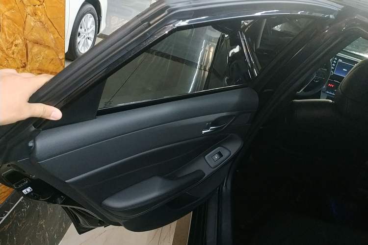 Used Toyota Avalon 2019 2.0L Luxury Edition China VI Standard
