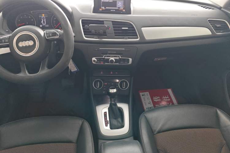 Used Audi Q3 2016 30 TFSI Fashion Model
