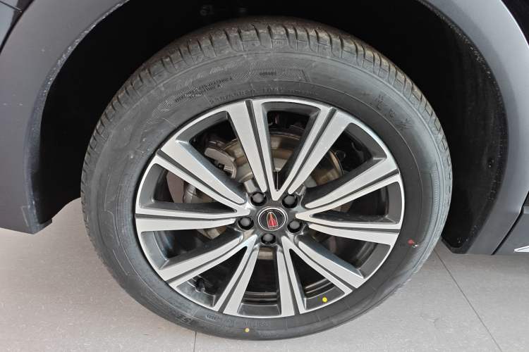 Used Hongqi HS7 PHEV 2025 Model 2.0T PHEV Four-Wheel Drive 2 Million Units Commemorative Edition 6-Seater