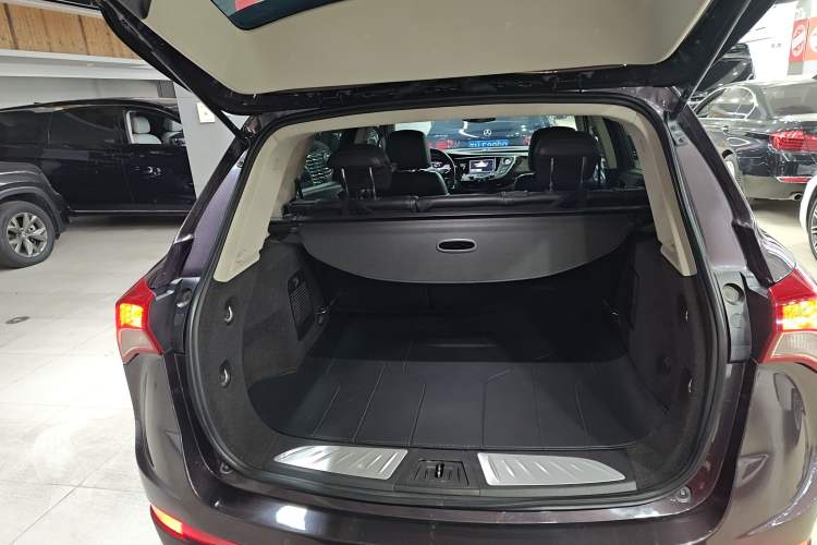 Used Buick Envision 2018 20T Two-Wheel-Drive Elite Model
