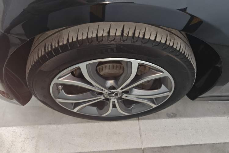 Used Mercedes-Benz E-Class 2022 E 300 L Sporty and Stylish Model
