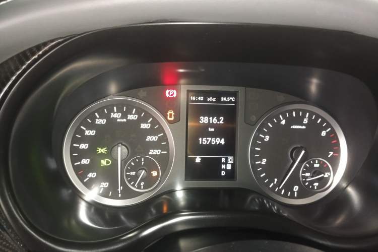 Used Mercedes-Benz Vito 2021 2.0T Business Version 7 Seats