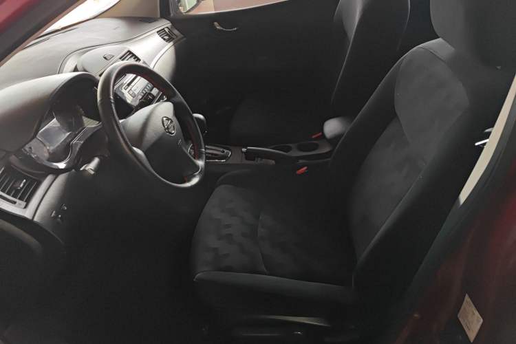 Used Nissan Tiida 2014 1.6L CVT Comfort Model
