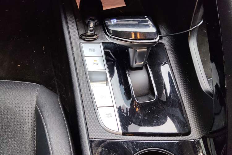 Used Hyundai Elantra 2023 1.5L CVT LUX Prestige Edition
