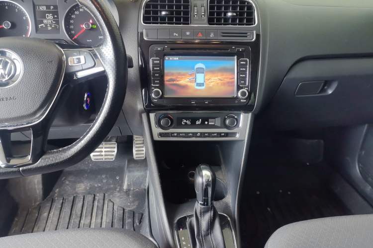 Used Volkswagen Polo 2014 1.6L Cross Polo Automatic