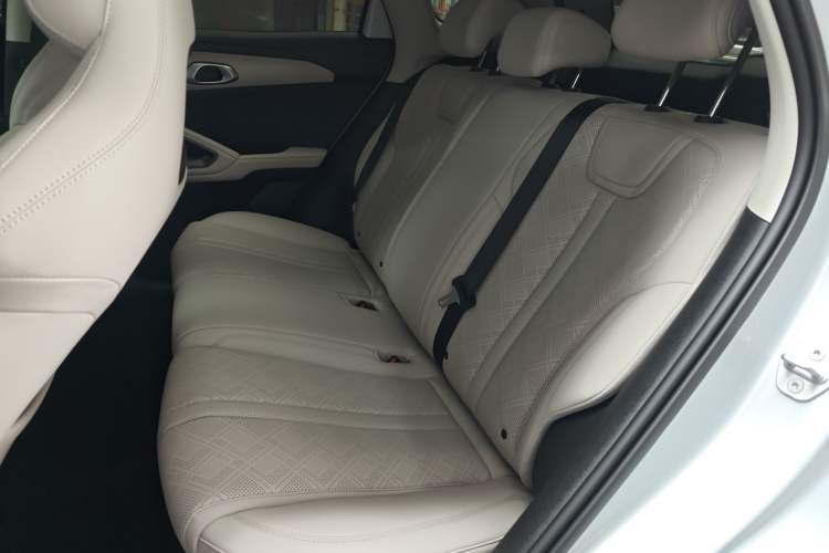 Used BYD Yuan UP 2025 Intelligent Driving Version 401 KM Dynamic Edition