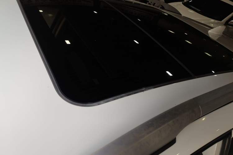 Used Honda Vezel 2020 1.5L CVT Elite Edition
