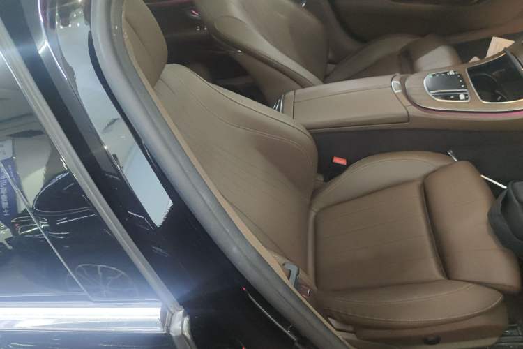 Used Mercedes-Benz E-Class 2021 Facelift E 260 L
