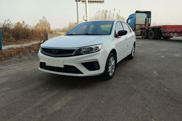 Used Geely Auto Vision 2019 Upgraded Model 1.5L Manual Luxury Version China VI Standard
