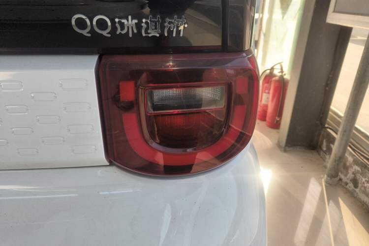 Used Chery QQ Ice Cream 2022 120km Conical Shape Lithium Iron Phosphate