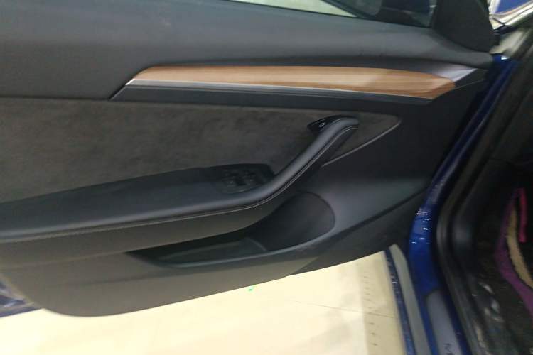 Used Tesla Model 3 2022 Rear-Wheel-Drive Version
