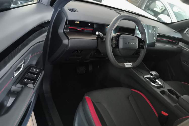 Used JETOUR Dashing 2023 1.5T DCT Starlight Shine Pro Edition