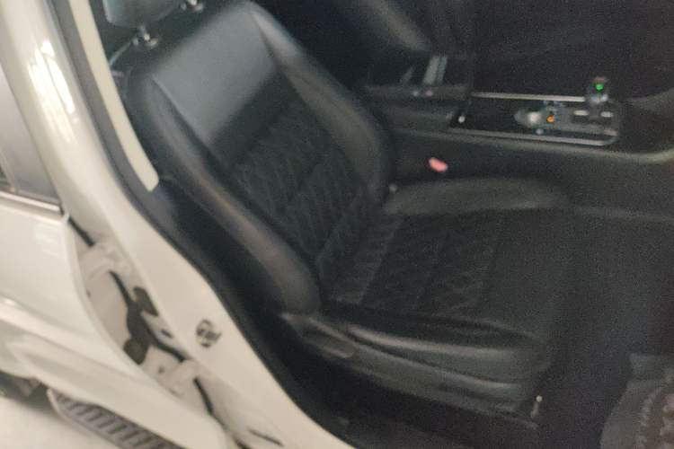 Used Great Wall Poer 2020 2.0T Automatic Diesel 2WD Comfort Edition GW4D20M
