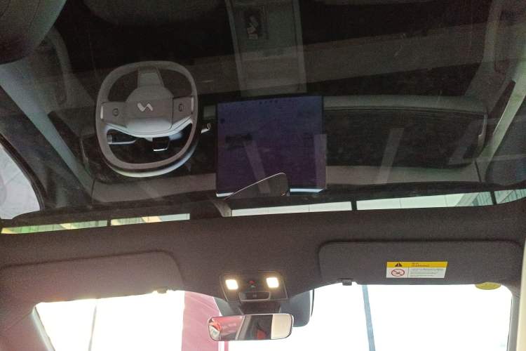 Used ONVO L60 2024 60 kWh Rear-Drive Version
