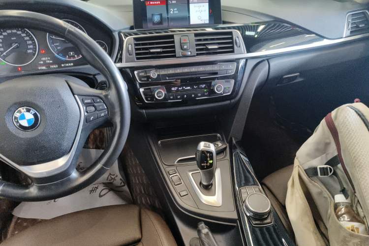 Used BMW 3 Series 2019 320Li Fashion Model
