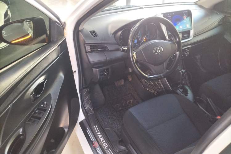 Used Toyota YARiS L 2016 Revised 1.5E CVT Charming Edition