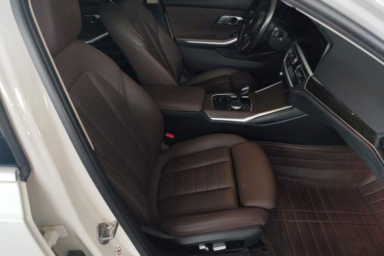 Used BMW 3 Series 2021 Second Facelift 325Li M Sport Package
