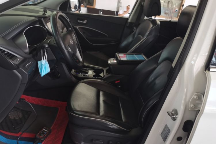 Used Hyundai Santa Fe 2017 2.0T Automatic All-Wheel Drive Smart 7-Seater
