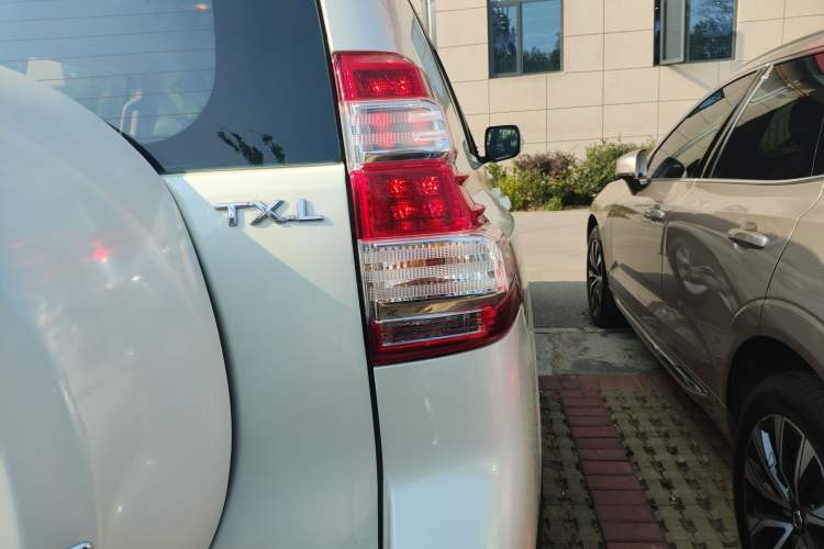 Used Toyota Prado 2016 2.7L Automatic Standard Edition