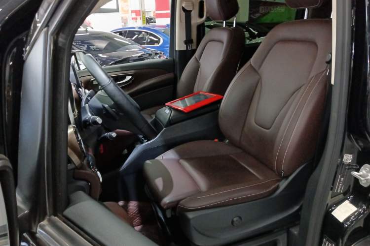 Used Mercedes-Benz V-Class 2022 V 260 L Long-wheelbase Luxury Edition
