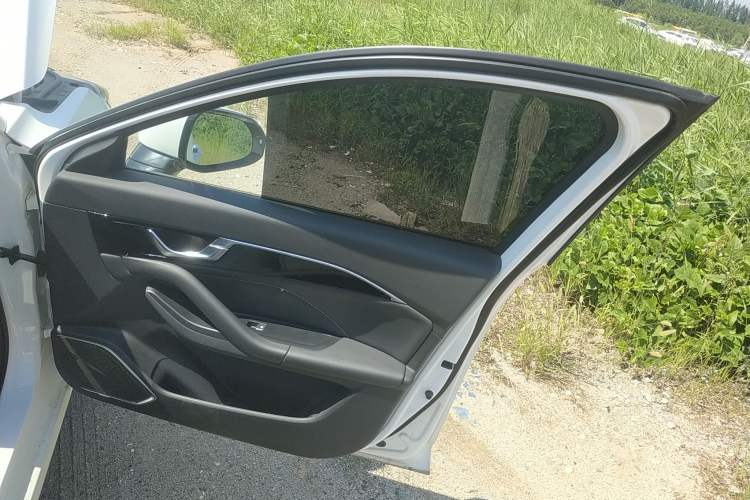 Used Bestune B70 2022 Third Generation 1.5T Automatic Enjoyment Version
