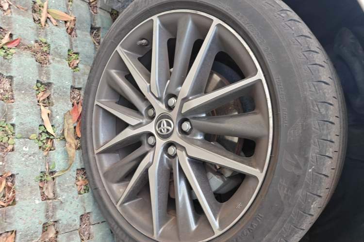 Used Toyota Camry 2021 2.5G Luxury Edition
