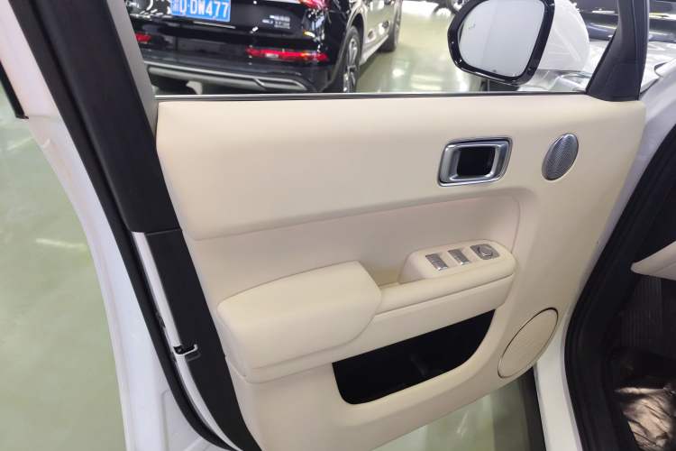 Used Li Auto L7 2023 Pro Model
