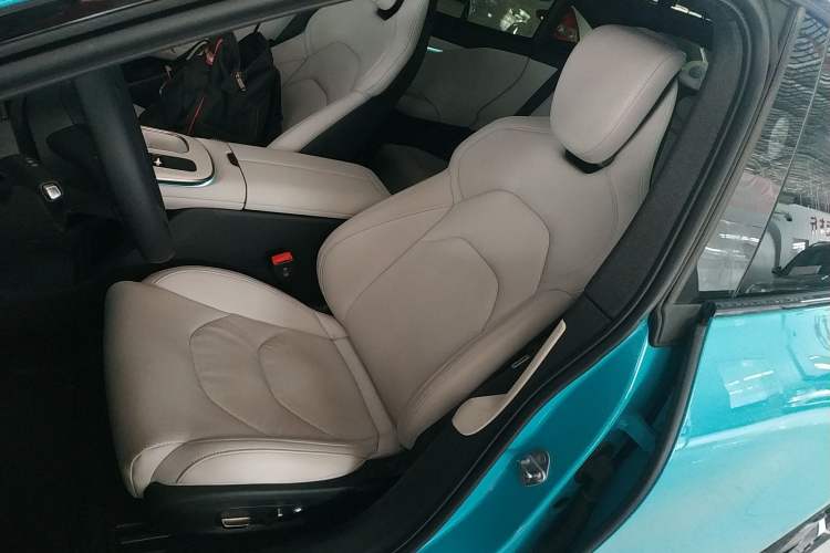 Used  SU7 2024 Rear-Drive Long-Range Intelligent Driving Version
