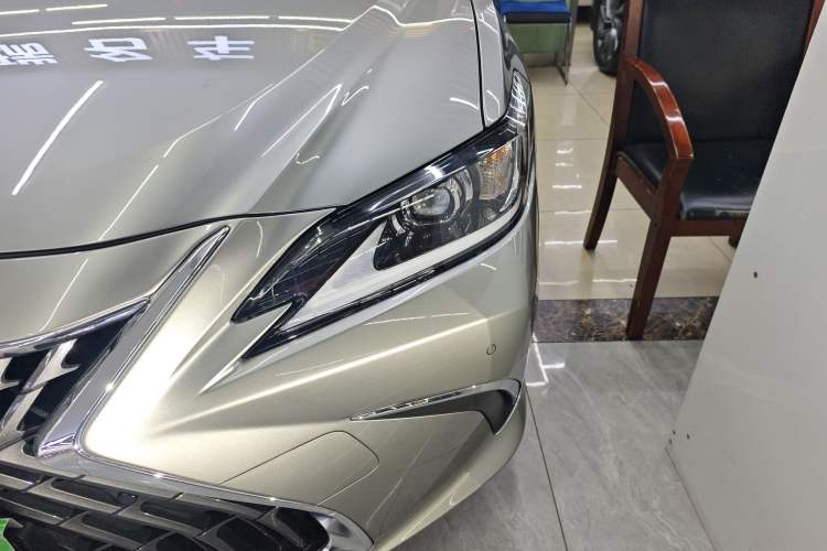 Used Lexus ES 2023 200 Excellence Edition