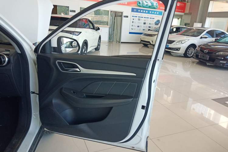 Used MG ZS 2018 1.5L Automatic Luxury Edition China V Standard
