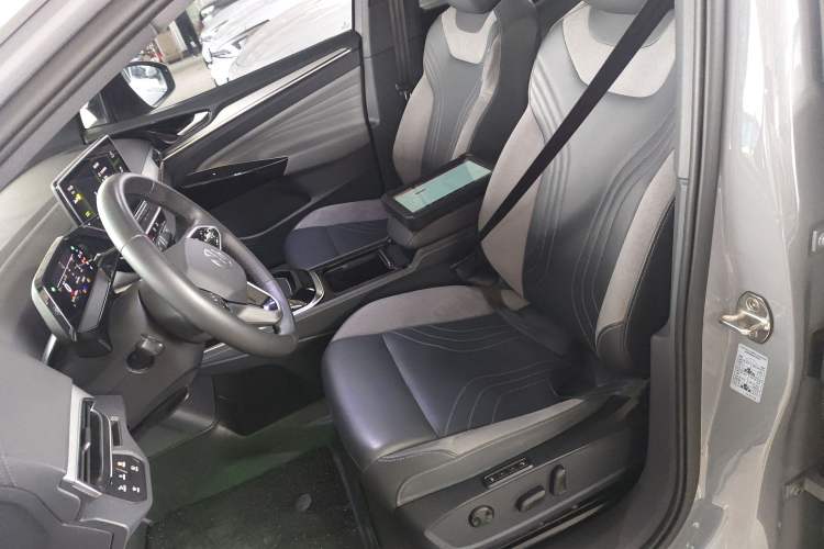 Used Volkswagen ID.4 CROZZ 2022 Long-Range PRO Edition
