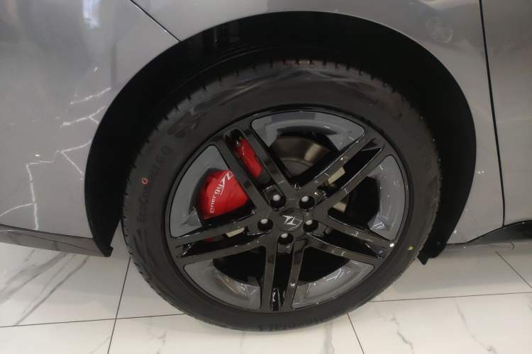 Used Dongfeng eπ eπ007 2026 Model 007+ Pure-Electric 565 Ultra+ All-Wheel-Drive LiDAR Edition
