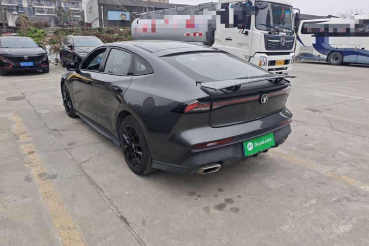 Used Changan UNI-V 2024 1.5T Prestige Edition
