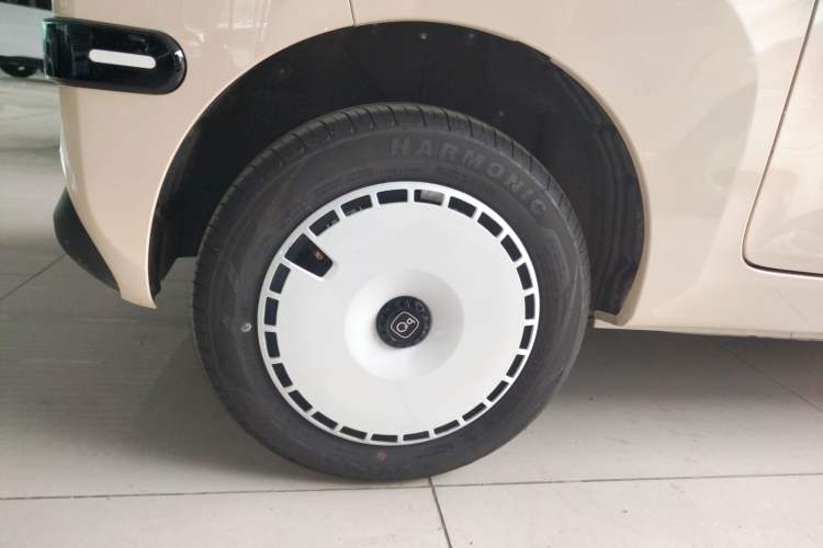 Used Chery QQ Ice Cream 2024 Edition Youth Version 205km Sundae