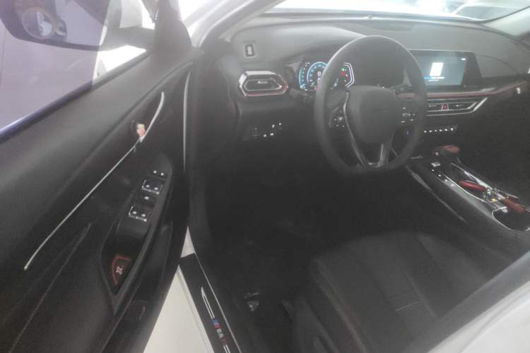 Used Oshan X5 2021 1.5T DCT Prestige Edition
