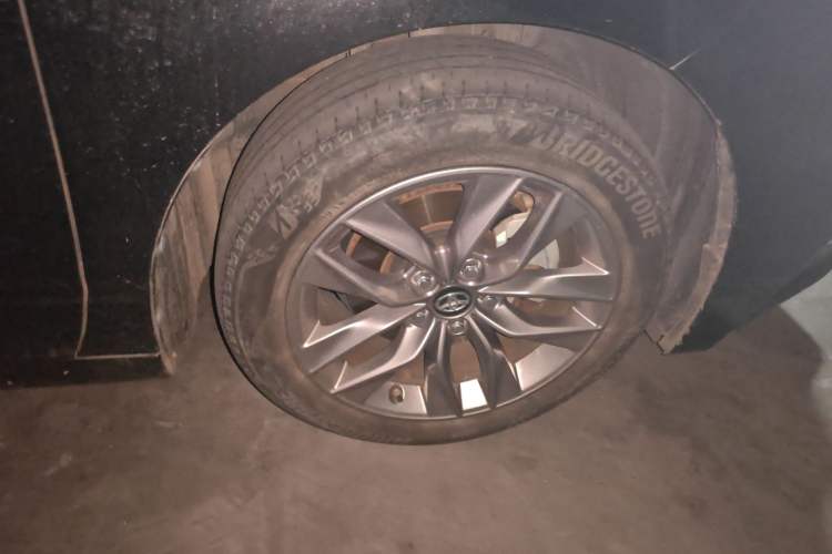 Used Toyota Avalon 2019 Dual-Engine 2.5L Luxury Edition China VI Standard
