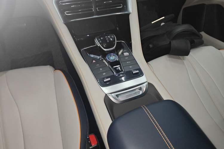 Used BYD Song PLUS New Energy 2021 DM-i 110KM Flagship Model
