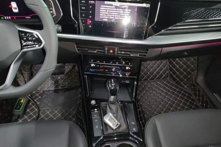 Used Volkswagen Passat 2024 380TSI Dragon Glory Edition
