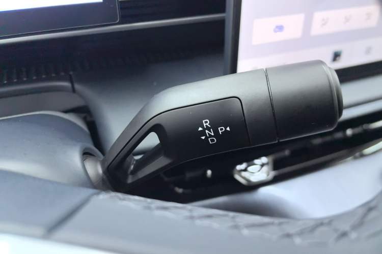 Used  E5 2024 440km Launch Edition
