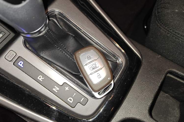 Used Hyundai Elantra 2015 1.6L Automatic Leading Model
