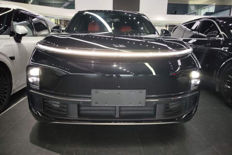 Used Li Auto L8 2023 Pro Model
